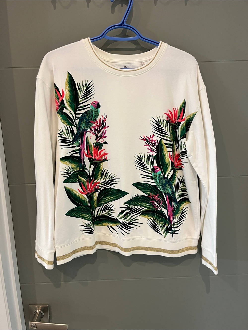 Women's Tommy Bahama crewneck sweatshirt size medium